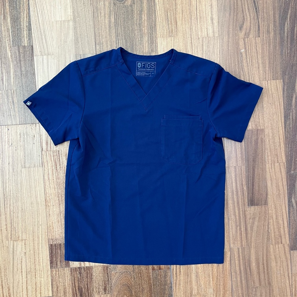 Mens Figs Technical Collection navy blue scrub top size Medium